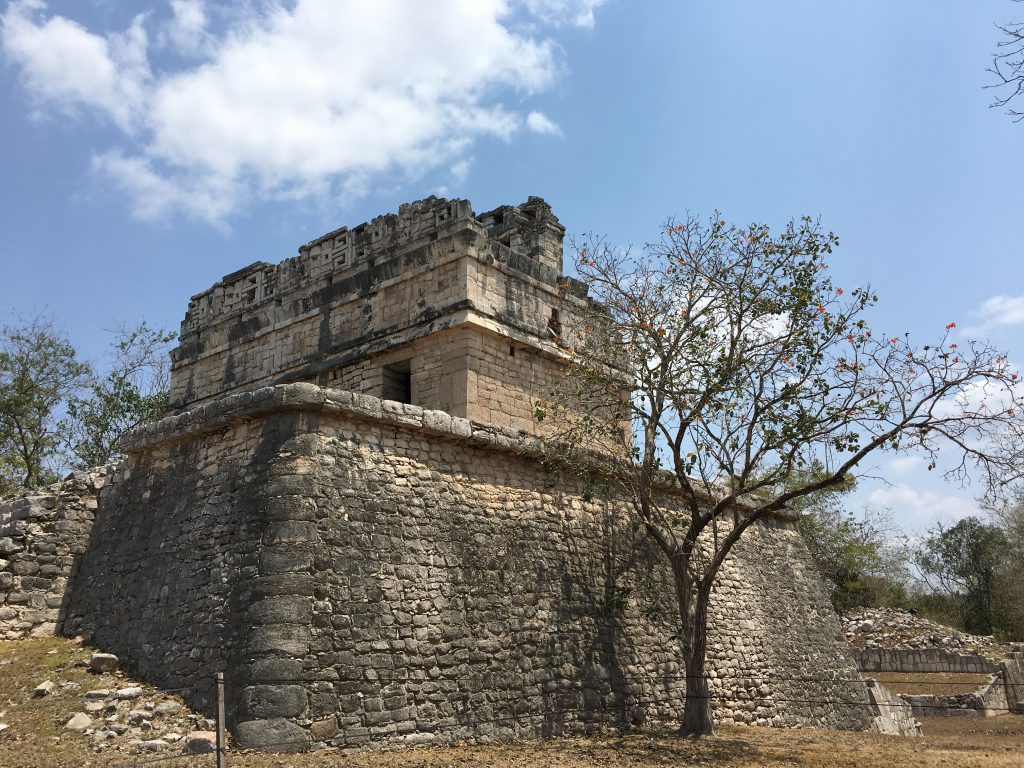 Roadtrip Yucatan - Maya-Ruine in Chichén Itzá, einer der bekanntesten Ruinenstätten Mexikos.