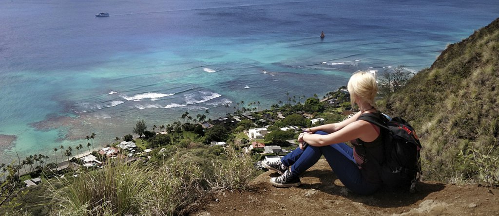 Tatonka The Trekkin' Crew -Nicole Thomas auf Waikiki, Hawaii.