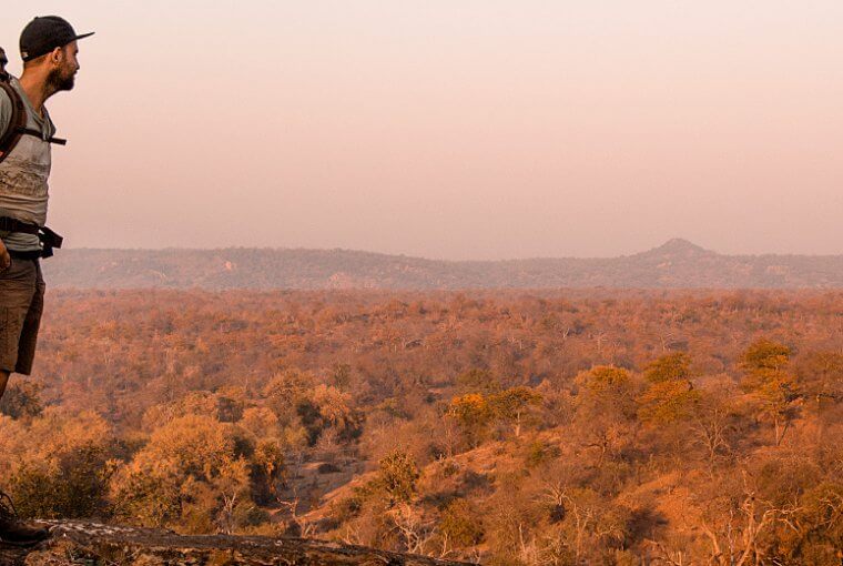 Franziska und Felix auf Trekking-Tour im afrikanischen Busch.