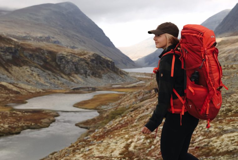Trekking durch den Rondane Nationalpark: Ein Trekkingrucksack mit leistungsstarkem Rückensystem ist ein Muss.